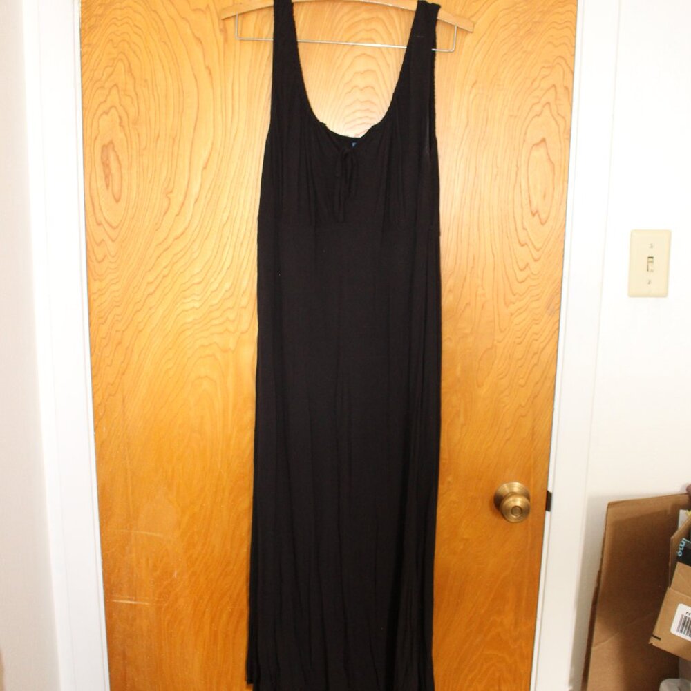 Black Waist-Defined Sleeveless Crepe Midi Dress for Women, Size L